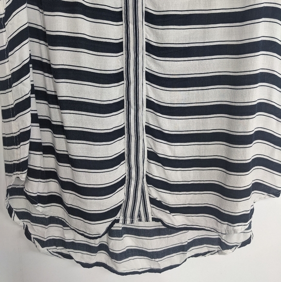 STYLUS Short Sleeve Striped Button Down Top - Picture 3 of 6